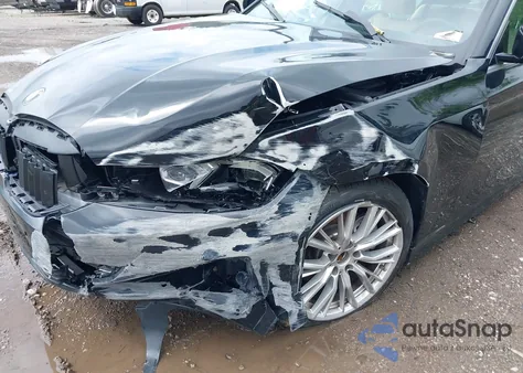 2024 BMW 3 Series 330I xDrive z USA, uszkodzony, nr VIN 3MW89FF04R8E72821